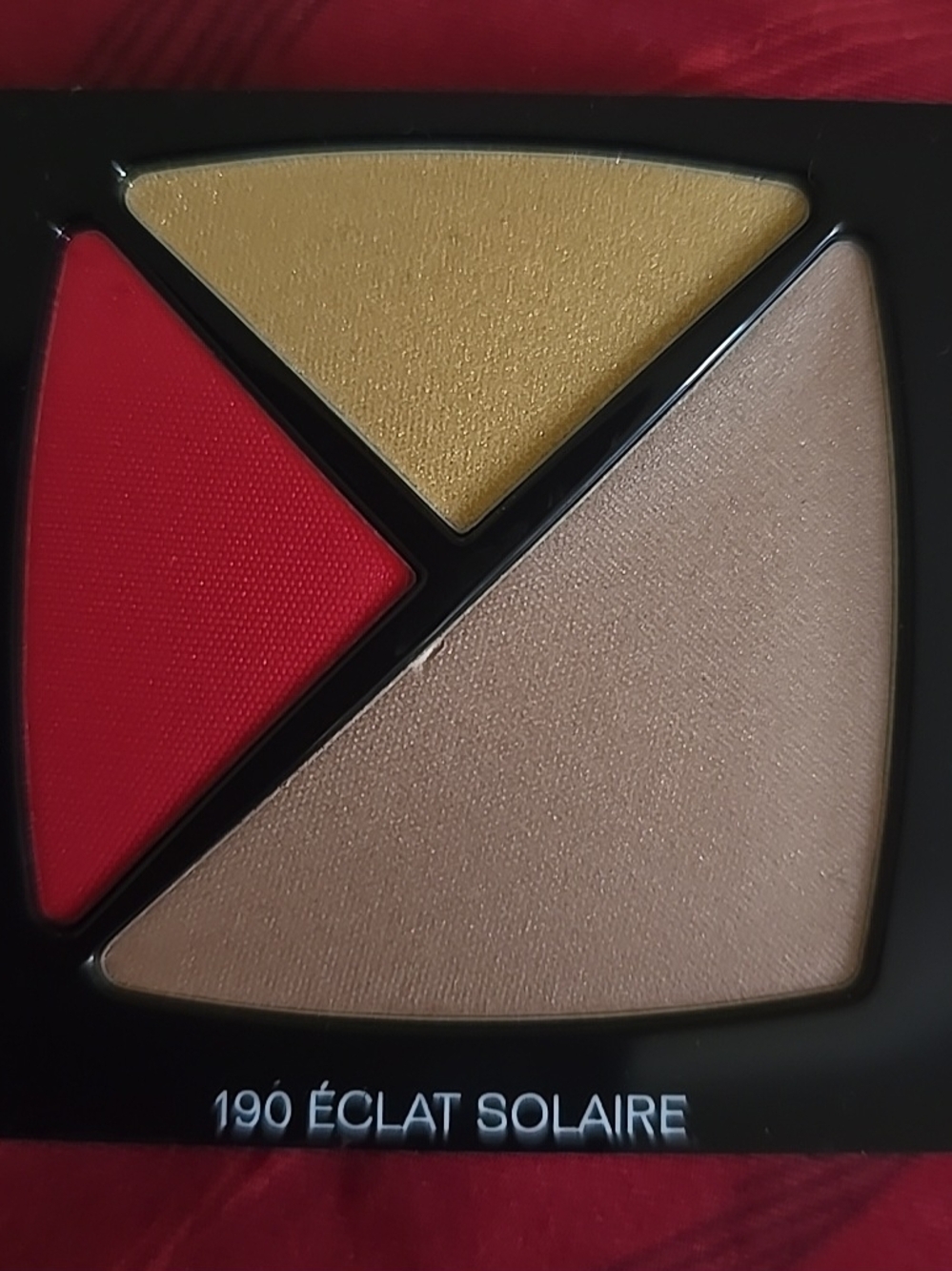 CHANEL Éclat Solaire Eyeshadow Trio — Yellow, Red & Champagne